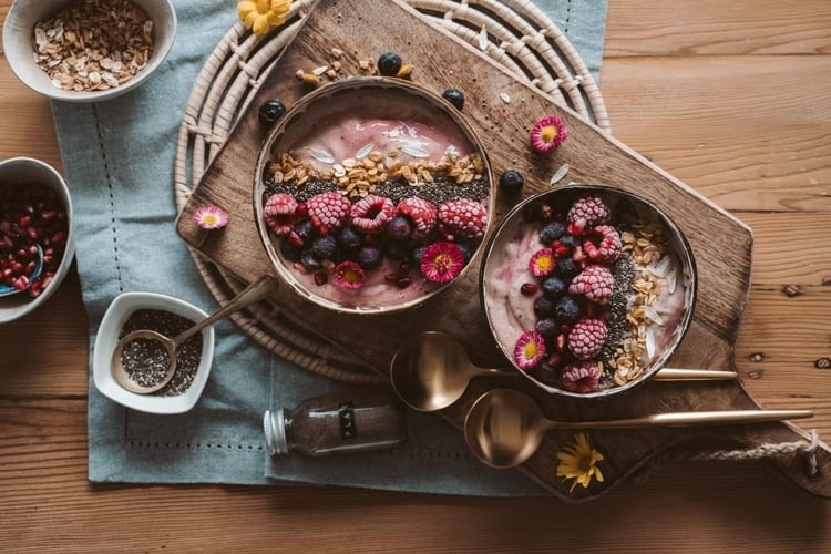 des fruits et des noix